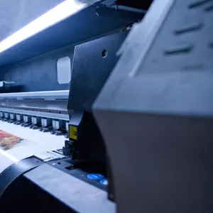Продается широкоформатный сольвентный принтер (плоттер) Mimaki JV-33