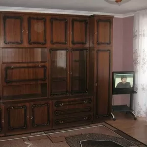 Сдам 3к. квартиру,  100 кв. м.