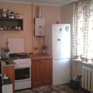 Зигіна. 2 кімнати. Середній поверх.