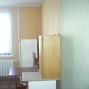 Ін.Зв'язку. 1 кімната. Середній поверх