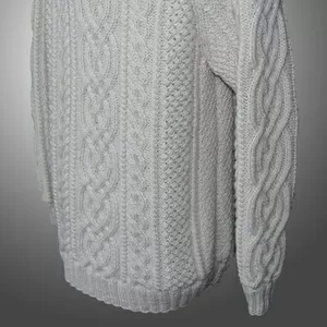 Лучший подарок – теплый свитер ручной работы! 