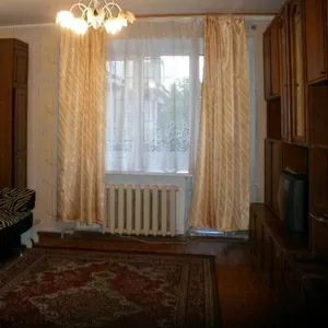 1 комн. 1я ст.Люстдорф.дорога,  отличное состояние,  300у.е