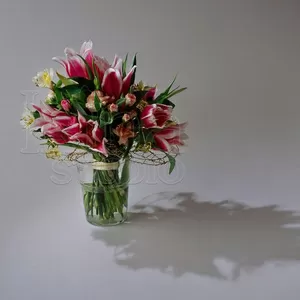 Поздравительная весенняя флористика,  посвященная празднику 8 марта