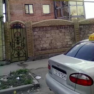 Продам свой дом в 4-х уровнях, 430кв.м., Макеевка, Объединённый.