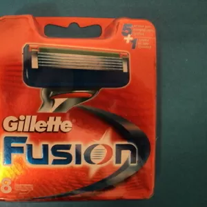 Бритвенные лезвия торговой марки Gillette,  мелким и крупным оптом.