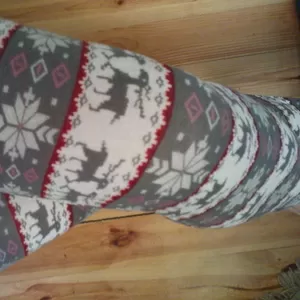 Леггинсы со снежинками и оленями серые Тренд осень-зима  2013