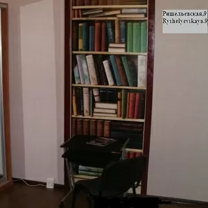 Дерибасовская угол Ришельевской, 9