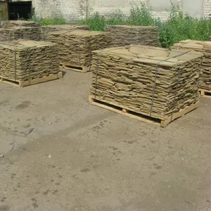 камень природный....