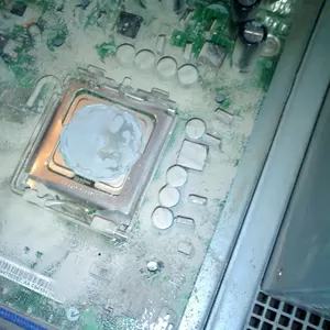 Чистка от пыли и грязи вашего компьютера.