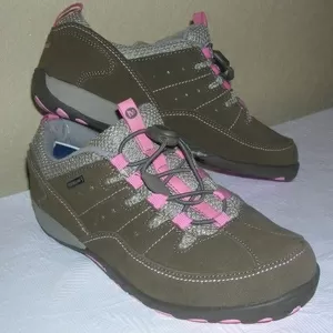 Продам женские кроссовки MЕRRELL WATERPROOF