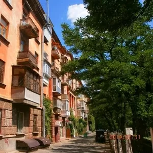 Продаю 2-комнатную сталинку на Декабристов