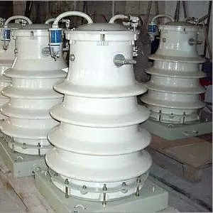 Масляный трансформатор тока ТФЗМ-35