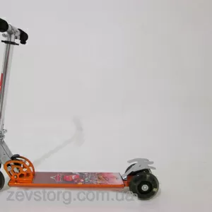 Очень удобный и легкий самокат