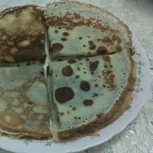 Блинчики с творогом,  сметаной,  мёдом