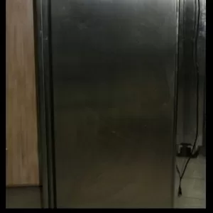 Продам морозильный шкаф бу Tefcold RF 710