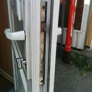 Фурнитура для дверей,  окон,  ролет Киев,  продажа,  ремонт