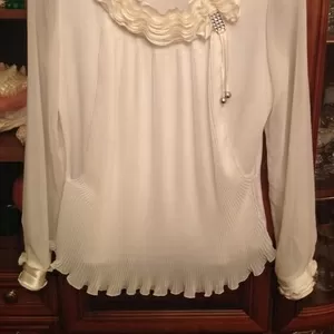 Продам блузу праздничную