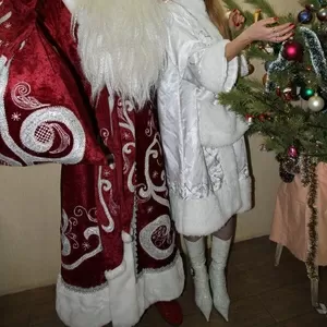 Вызов Деда Мороза и Снегурочки в Киеве