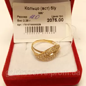 Золотое кольцо с камнями. Вес 2, 28 грамм. Размер 18. Золотые украшения
