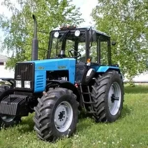 Мощный колесный трактор БЕЛАРУС МТЗ 1221.2 тягового класса,  дизель 132