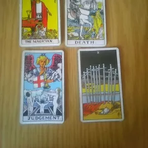 помощь от ведьмы,  расклады на Таро