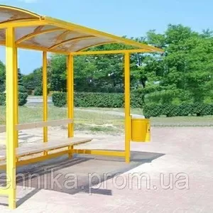Сучасна зупинка з WiFi та USB підзарядкою