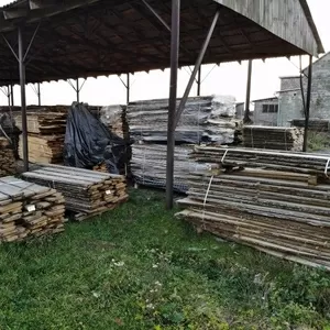 Продаємо дошку дубову не обрізну,  свіжоспиляну та суху,  камерної сушки