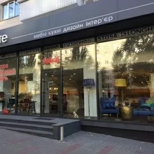 Фасадного помещения с витриной бул. Леси Украинки,  аренда,  Киев.