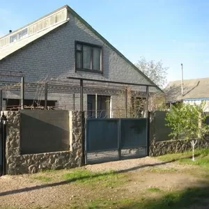 Продам,  на берегу реки,  свой дом и 35 сот земли п. Светлогорское