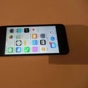 Мобильный телефон Apple iphone 5c 16gb 