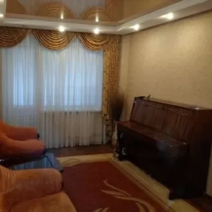 Продам 6-к. квартиру (120кв),  Киевский район 