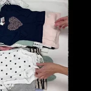 Лот 01-0645,  Дитячі бейбіки H&M