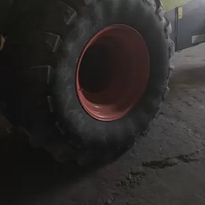 Бу колеса 1050/50R32 (73х44.00-32) Michelin с Claas 480