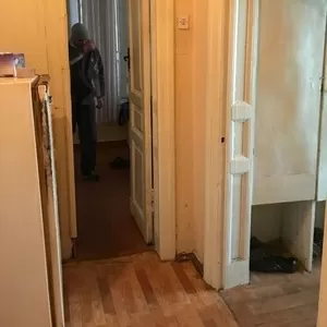 Сдам комнату цо метров 2500 гривень.