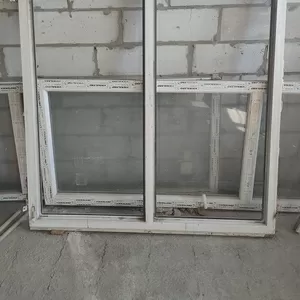 Продам пластиковое окно 