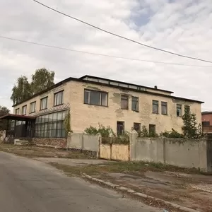 Продам  2 х этажное  здание