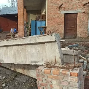 Ригель залізобетонний (балка)