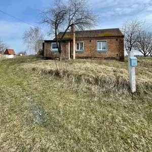 Продаж будинку 15 км від Луцька!