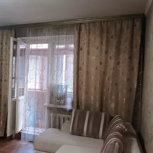 продаю 1 к.квартиру на Садовой