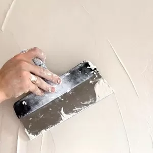 Шпаклёвка стен потолка 