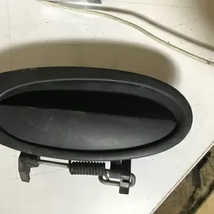 Бу ручка двери передней левой наружная Renault Laguna 1,  7700821373