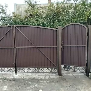 Ворота.Паркани ковані,  зварені,  із профлисту. Навіс.