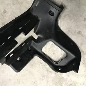 Бу накладка багажника левая Renault Laguna 1 лифтбек,  7700822742,  7700826961