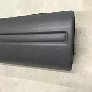 Бу бардачок в торпедо Renault Laguna 1,  7700824128