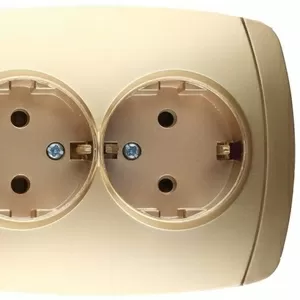 Монтаж подвійної внутрішньої євро-розетки