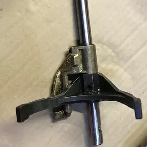 Бу вилка включения 1-2 передачи КПП JC5 8200177391 Renault Laguna 1,  Megane 1,  Kangoo 1,  Clio 2