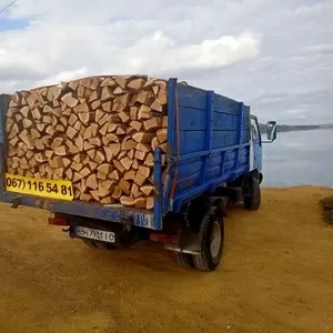 Продам дрова дубові рубані,  дрова березові,  вугілля,  брикети 