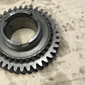 Бу шестерня 2-й передачи оригинал Chery Amulet 1.6L,  A11-3AD015311261AC