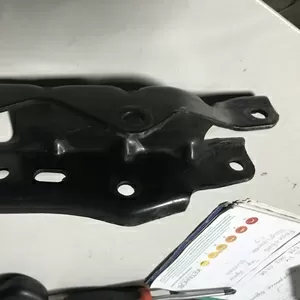 Бу кронштейн задней опоры двигателя Renault 7700419509 Kangoo Megane Clio