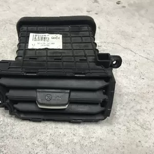Бу дефлектор воздушный центральный левый Kia Rio 3,  97410-4X100